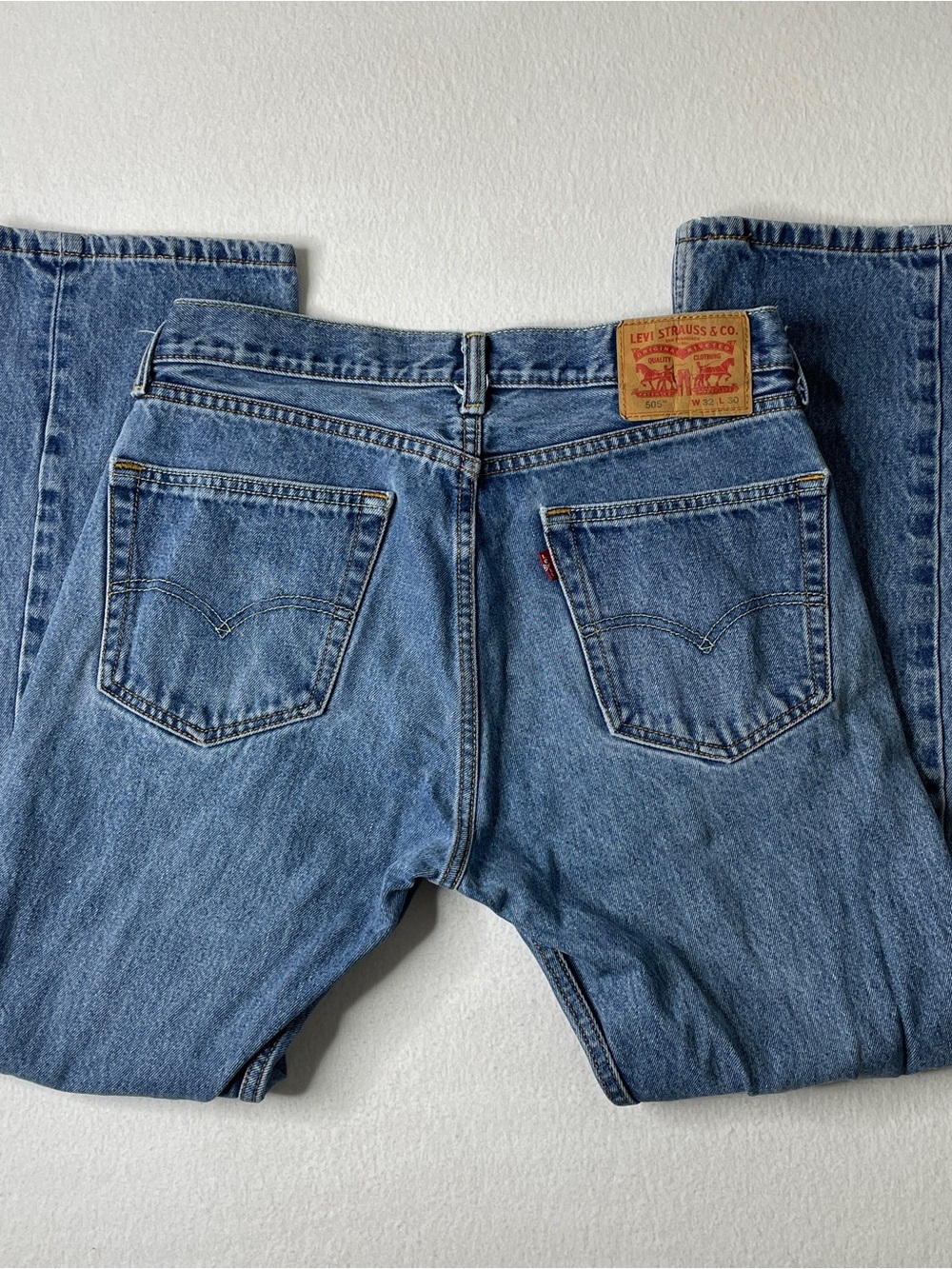 Levi's 505 Jeans Men's 32x30 Medium Wash High Rise Straight Leg Denim Western - Picture 4 of 8